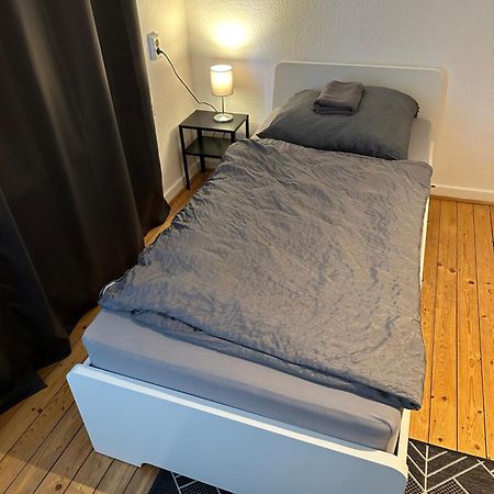 Doppelbett Unterkunft Vahrenwald-List Hanovre Extérieur photo